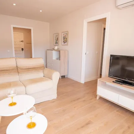 Plaza Mar Apartment *